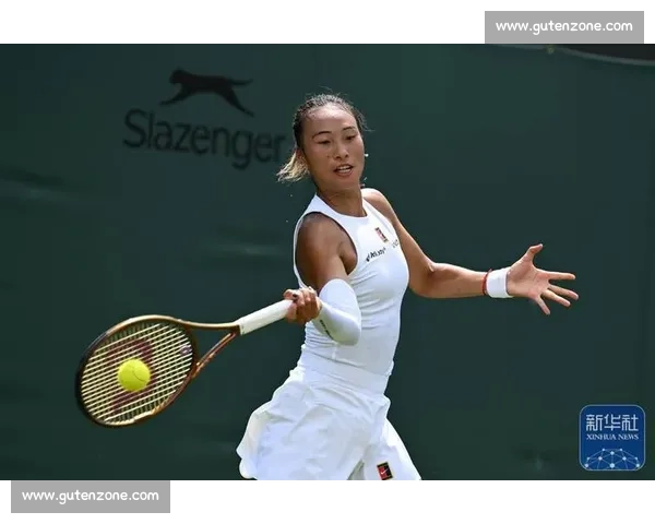 郑钦文鏖战温网！两升水饮尽追平，对手疑似爆粗引争议