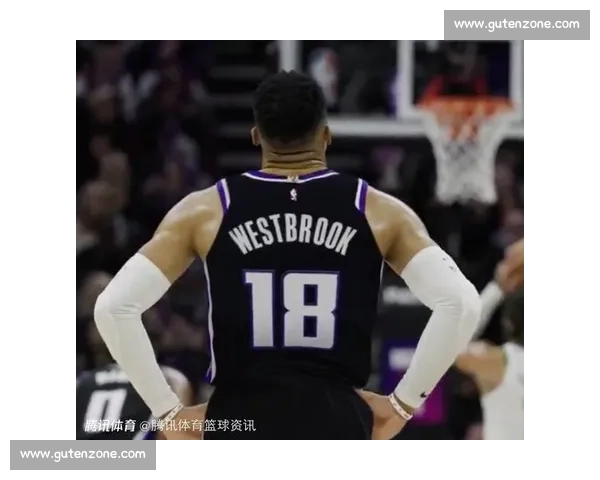 布克 7490 万年薪续约！太阳倒贴清比尔，火箭旧将格林转型控卫挑大梁